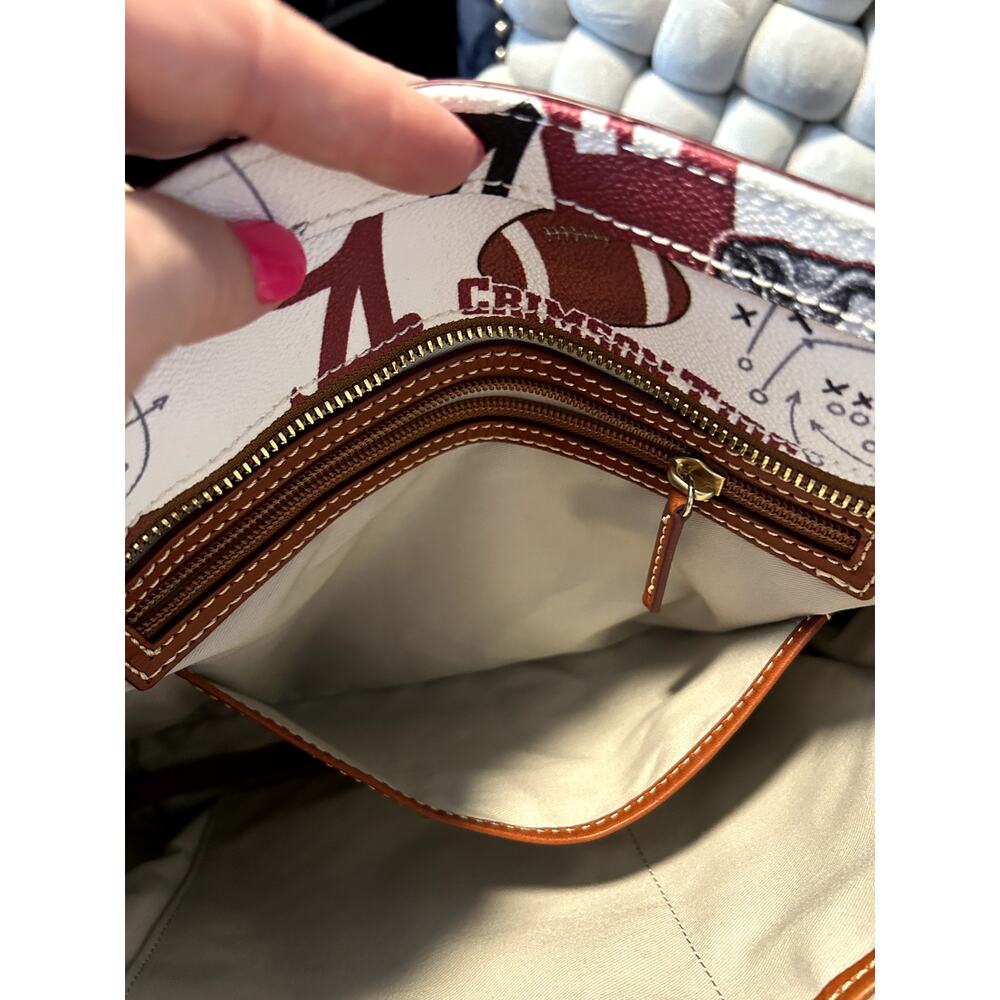 Dooney and Bourke Alabama Crimson Tide Collegiate Tote NWOT - Picture 4 of 9